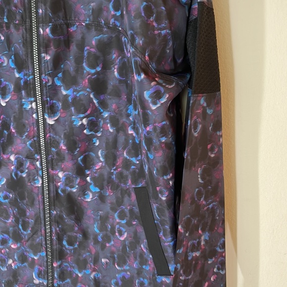 Champion Multi Colored Hooded Windbreaker - Picture 3 of 11